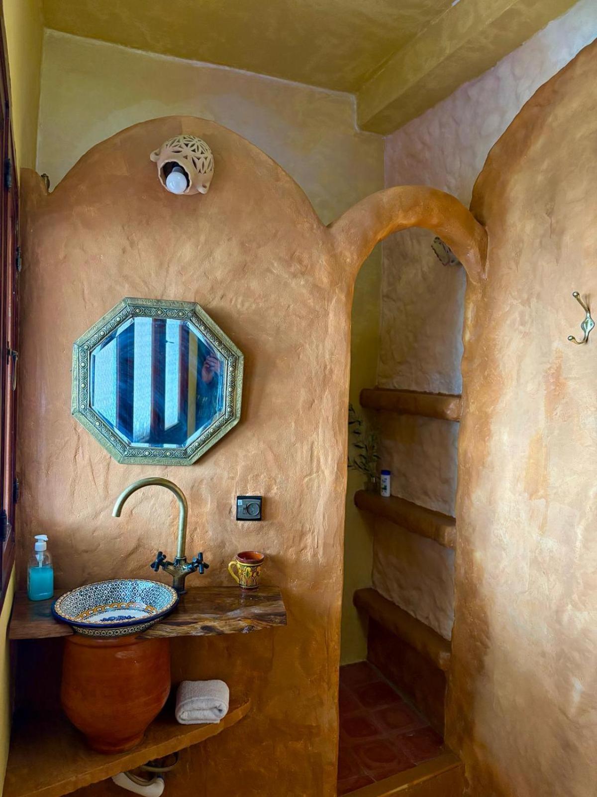 Hajrienne Guest House Tanger Zimmer foto