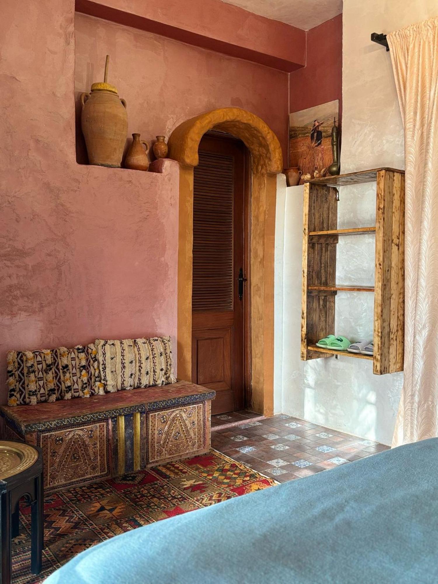 Hajrienne Guest House Tanger Zimmer foto